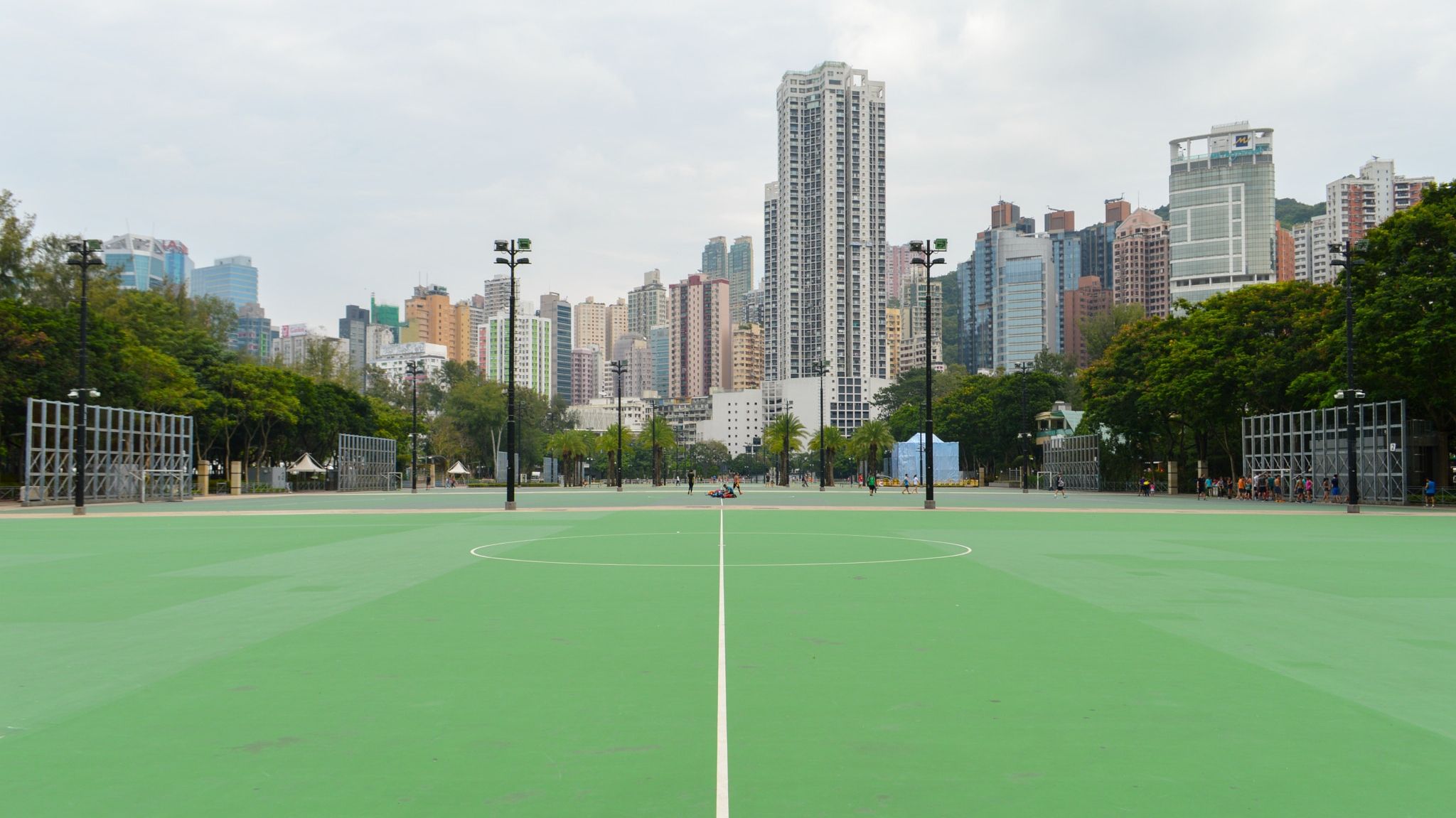 世界で最も人気のあるスポーツには驚くべきルーツがあります