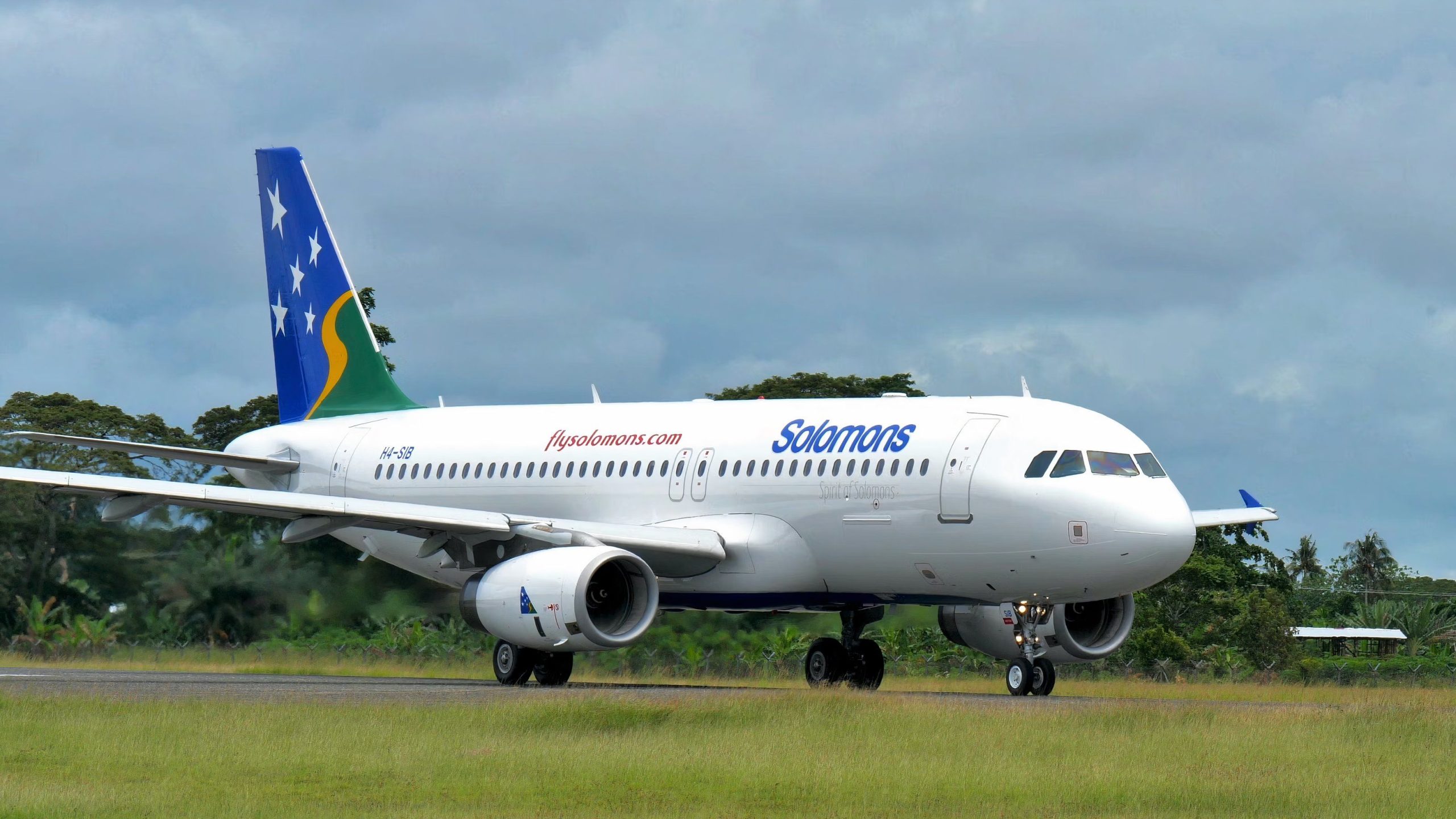 Solomon Airlinesは、Air Vanuatuが接地されたままであるため、より多くのエアバスA320接続を追加します