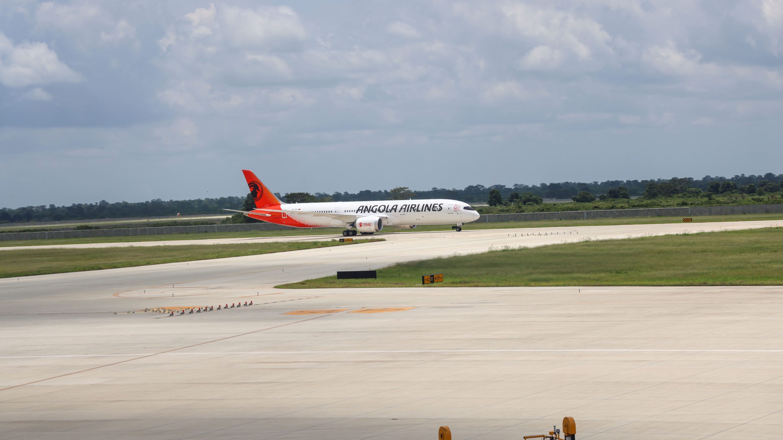 Taag Angola Airlinesは、最初のボーイング787ドリームライナーを手に入れます