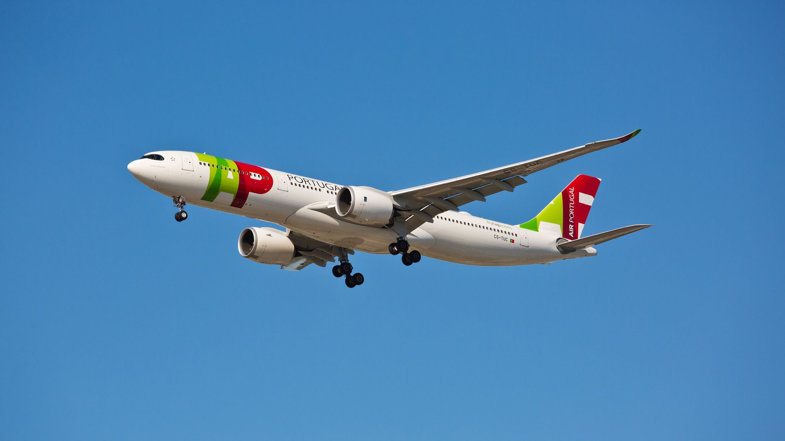 3つの米国の目的地への5年間のフライトをタップします