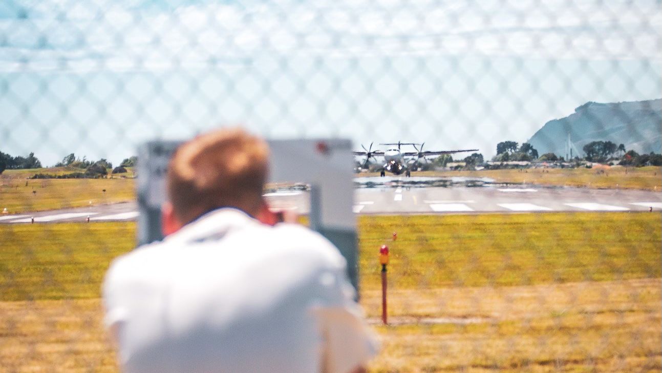 ネルソン空港：ニュージーランドの平面的なパラダイス内