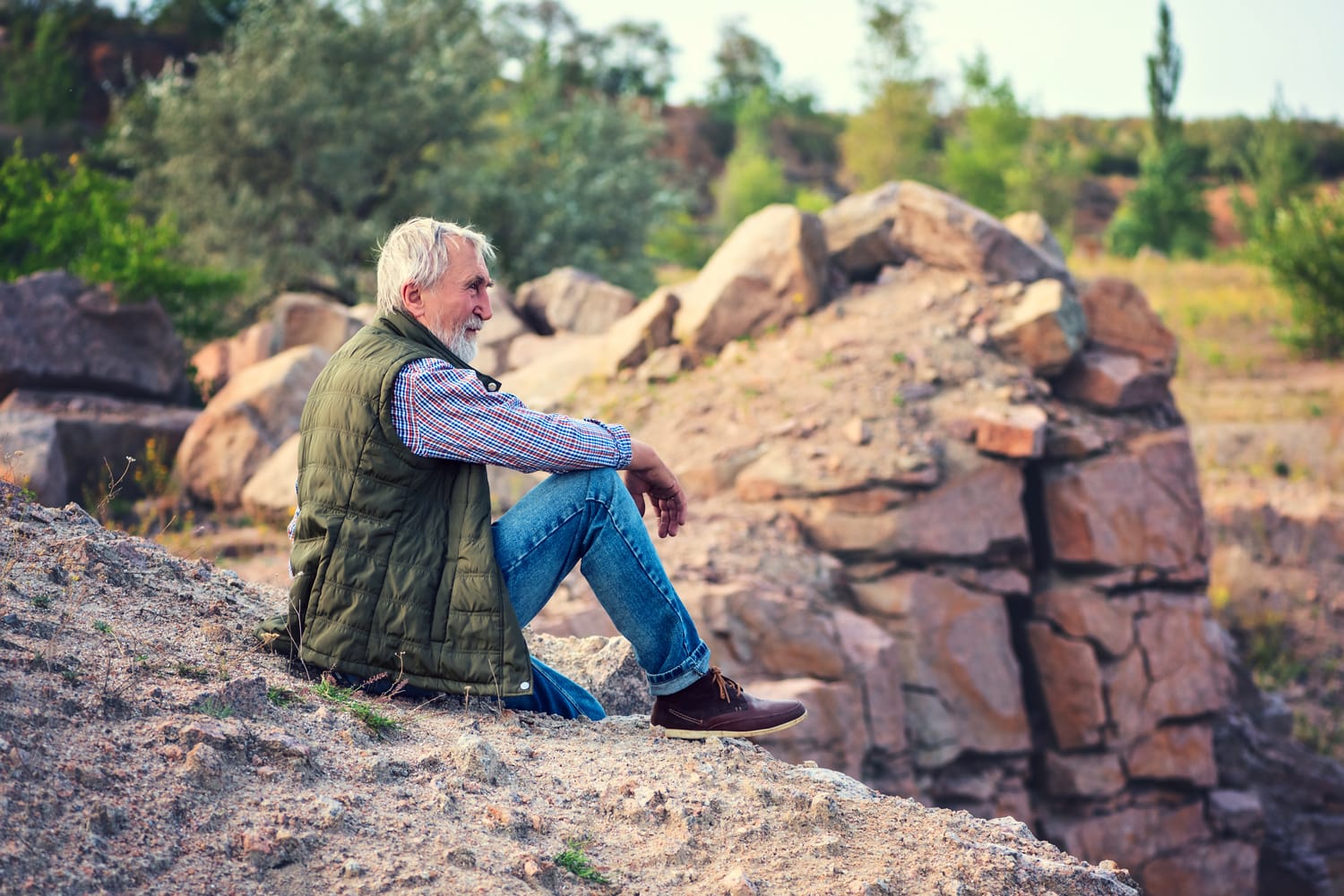 ポケット付きの10の最高の旅行ベスト