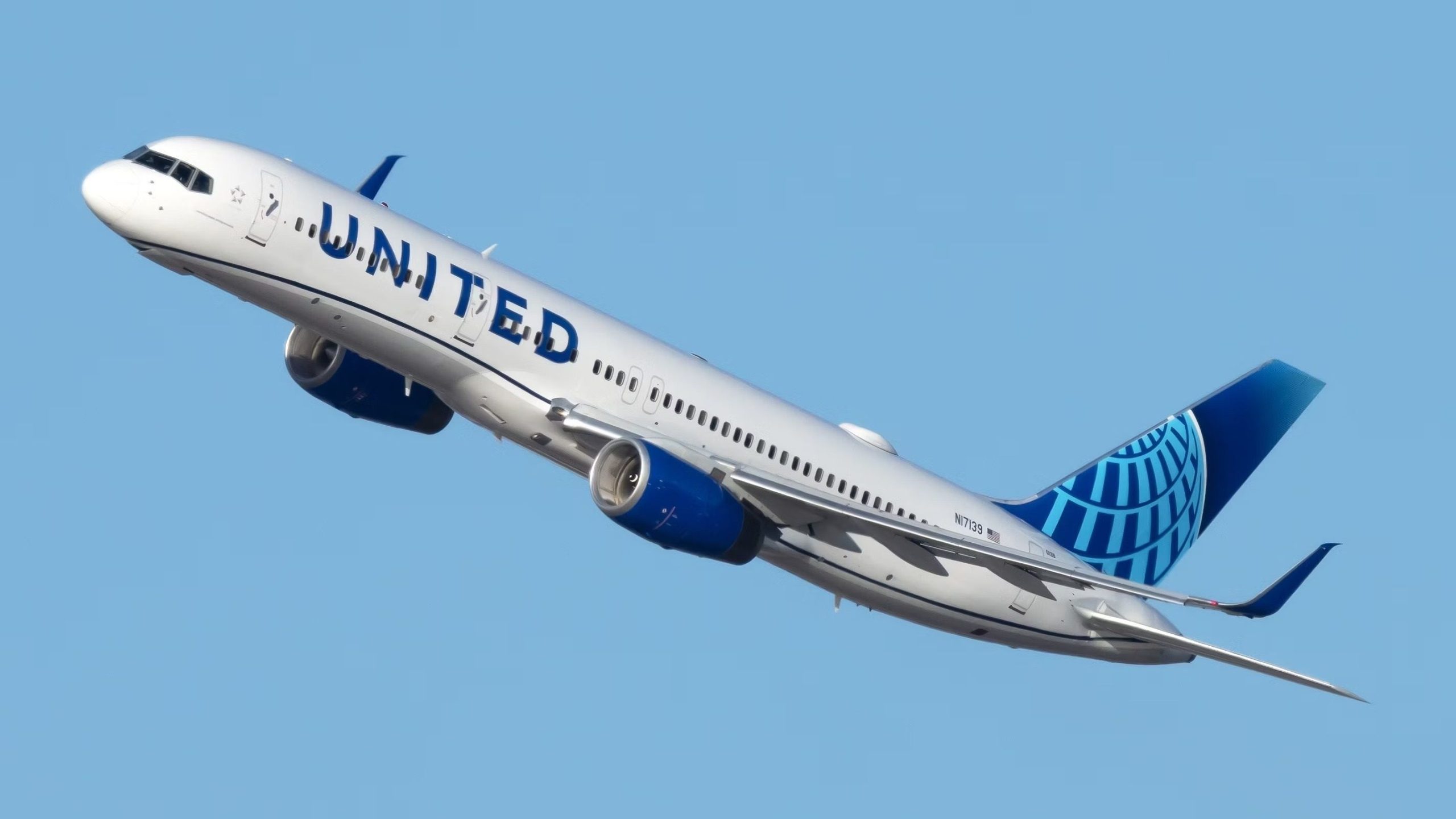 373マイル以下：世界最短のボーイング757便