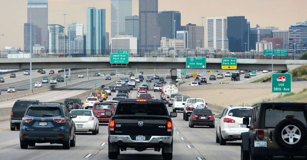 この新しいコロラド州の運転法は、2025年1月1日に施行されます