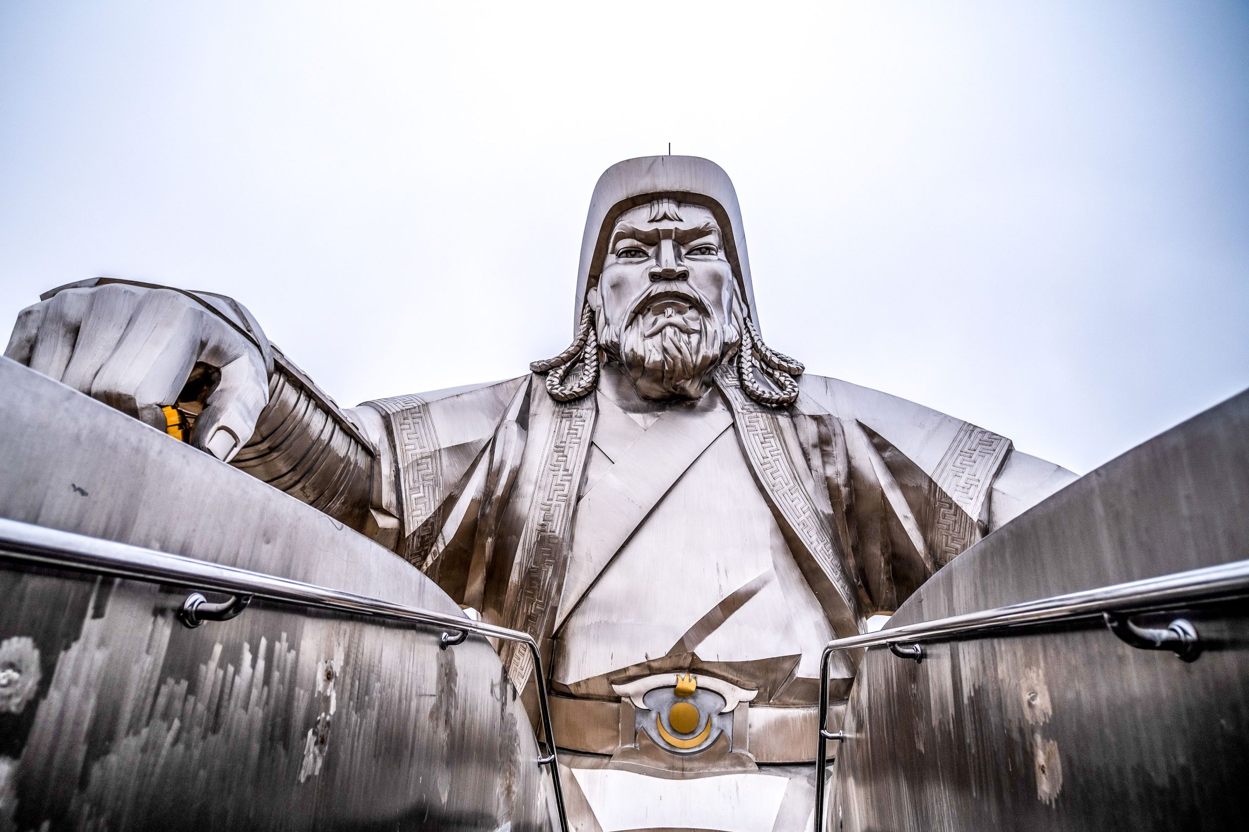 歴史上最も強力な征服者の一人の墓はまだ行方不明です