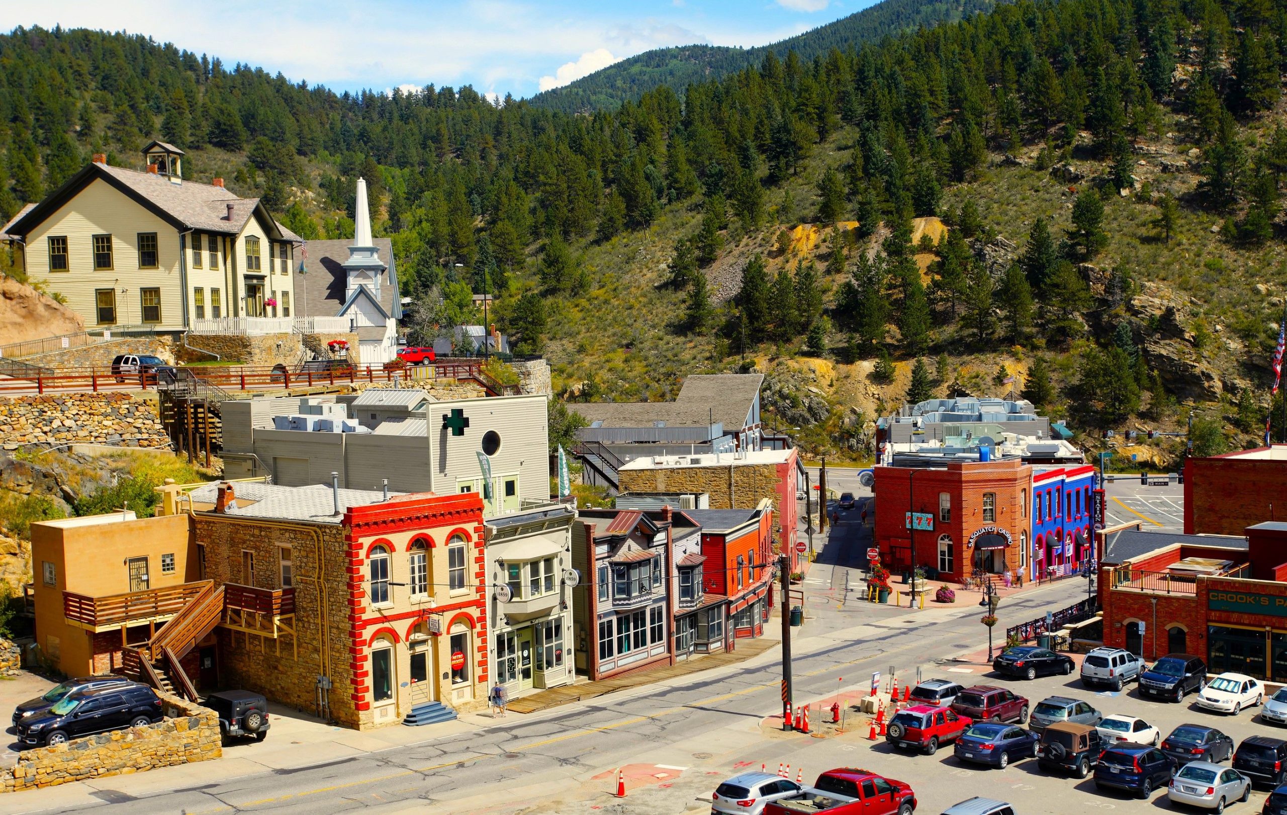 ロッキーズの「ラスベガス」は、あなたが聞いたことがない風光明媚な罪の都市です