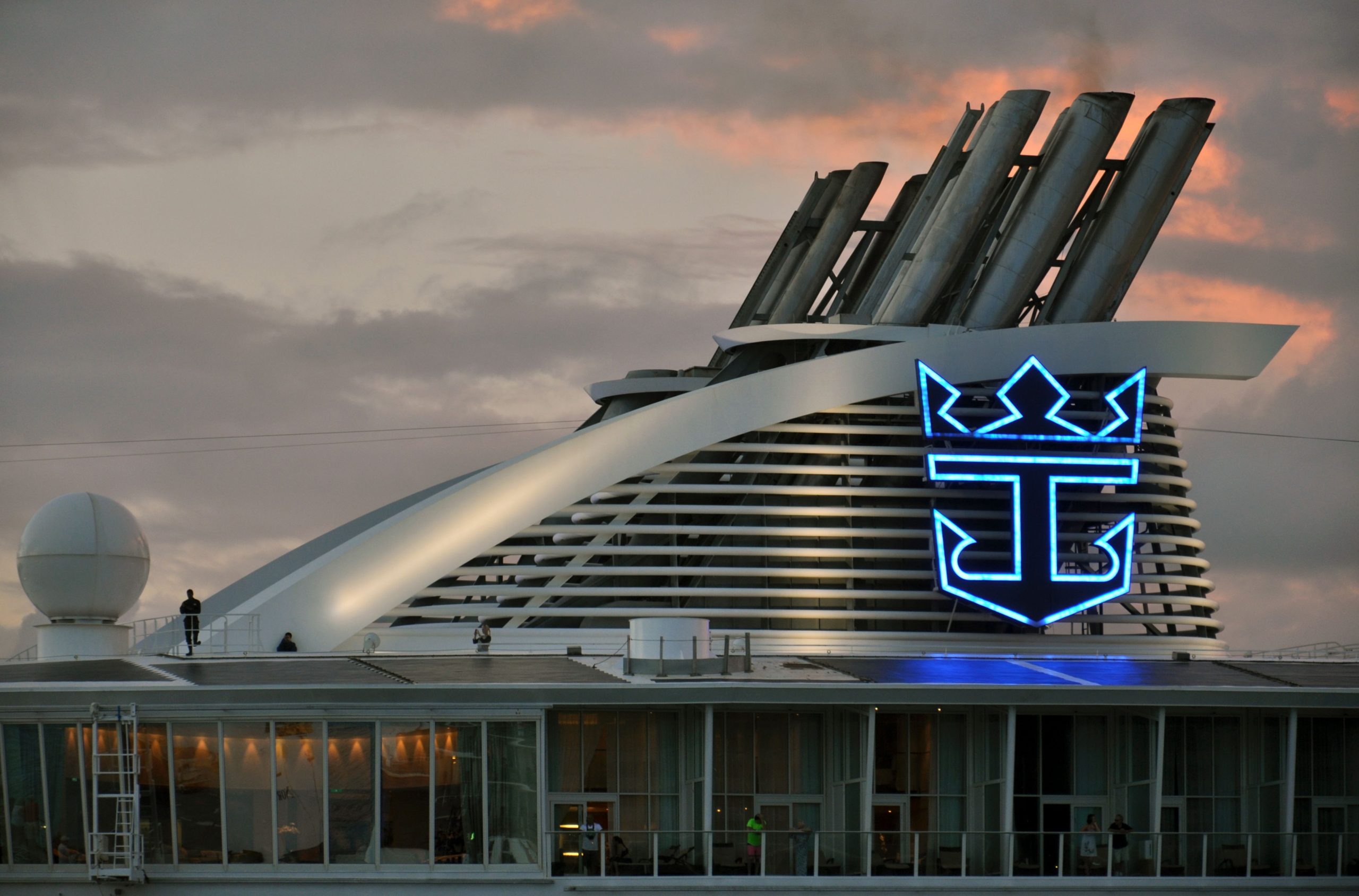 2025年のロイヤルカリビアンとカーニバルの最も大胆な変化は、混合反応を生み出し続けています