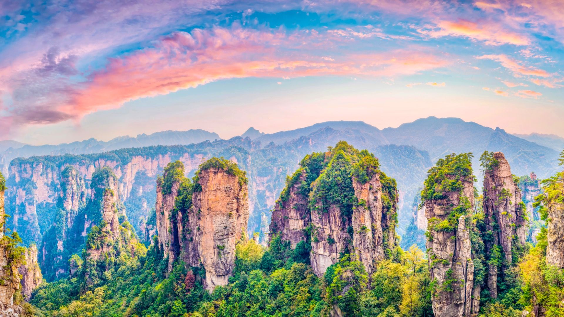 2024年に地球上の8つの場所は、この世界から外を見ています