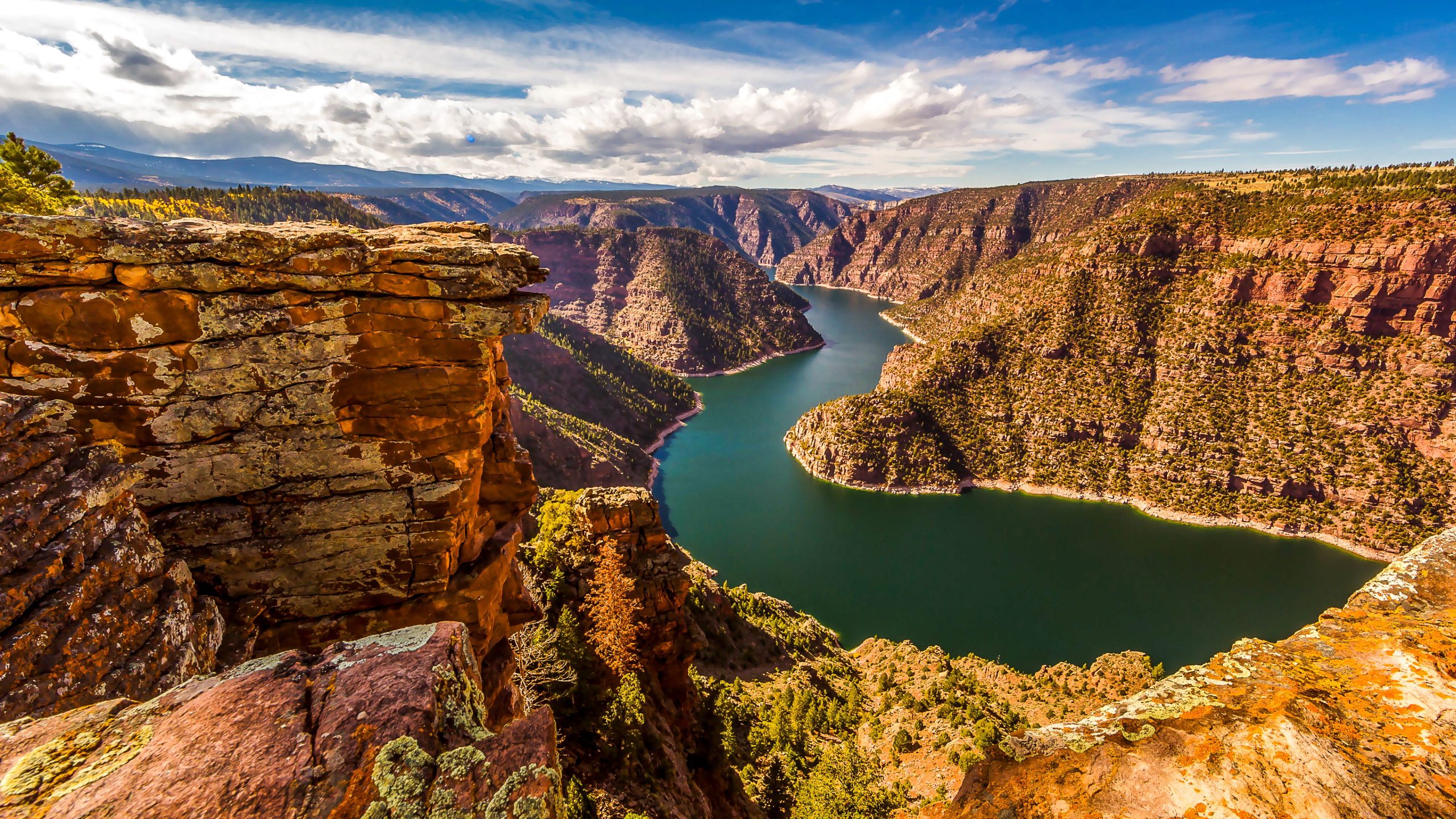 ワイオミングの「グランドキャニオン」はイエローストーンとグランドティトン国立公園を破りますが、まだ過小評価されています