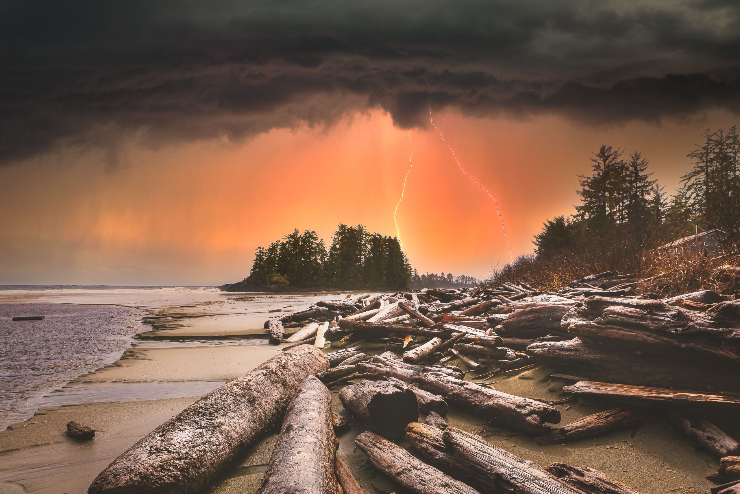 北米の「最も嵐のような」目的地は、今では必見の島になっています