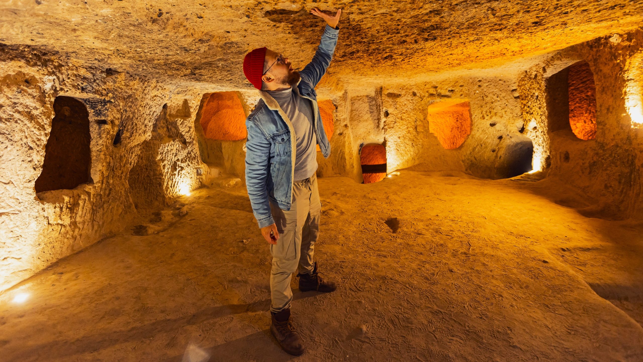 誰が謎に包まれているこれらの7つの古代のサイトを構築したのか誰も知りません