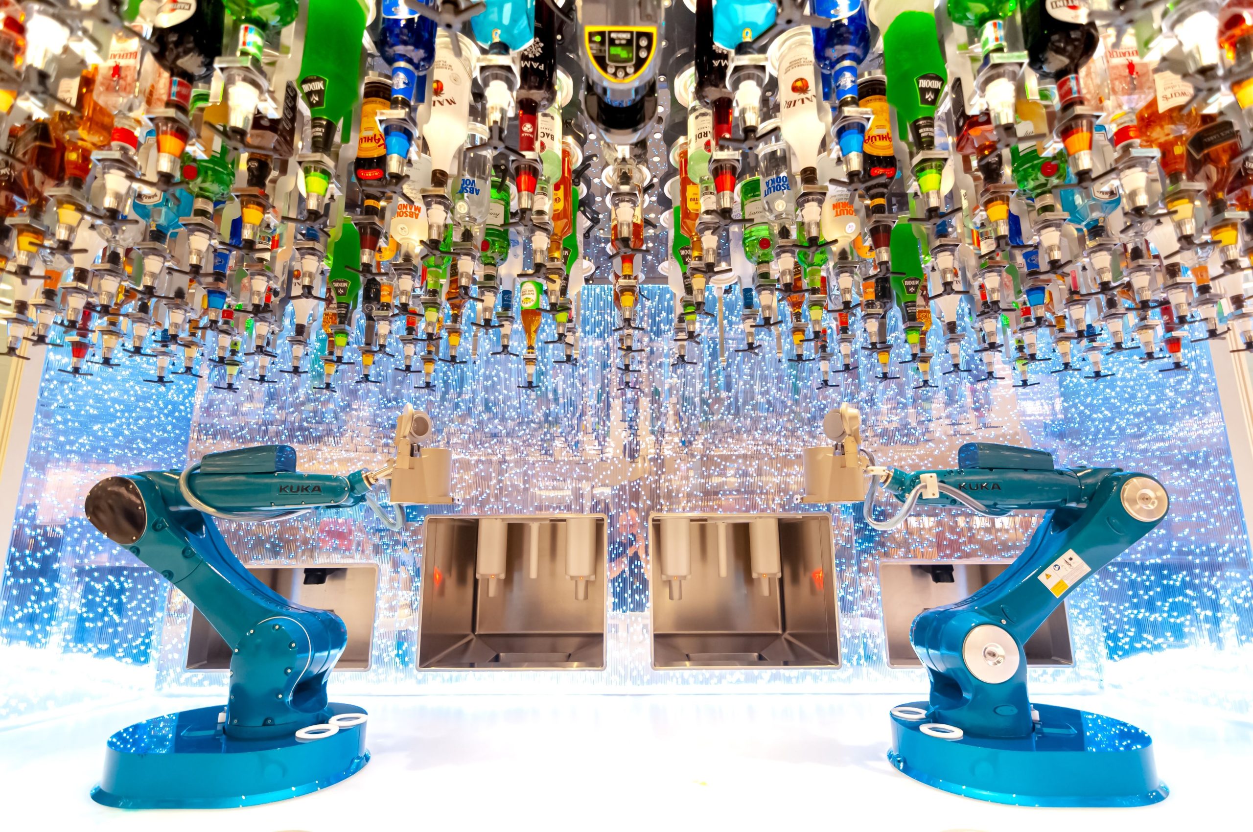 旅行者がロイヤルカリビアンドリンクパッケージをだまそうとする10の方法（そしてそれが危険である理由）