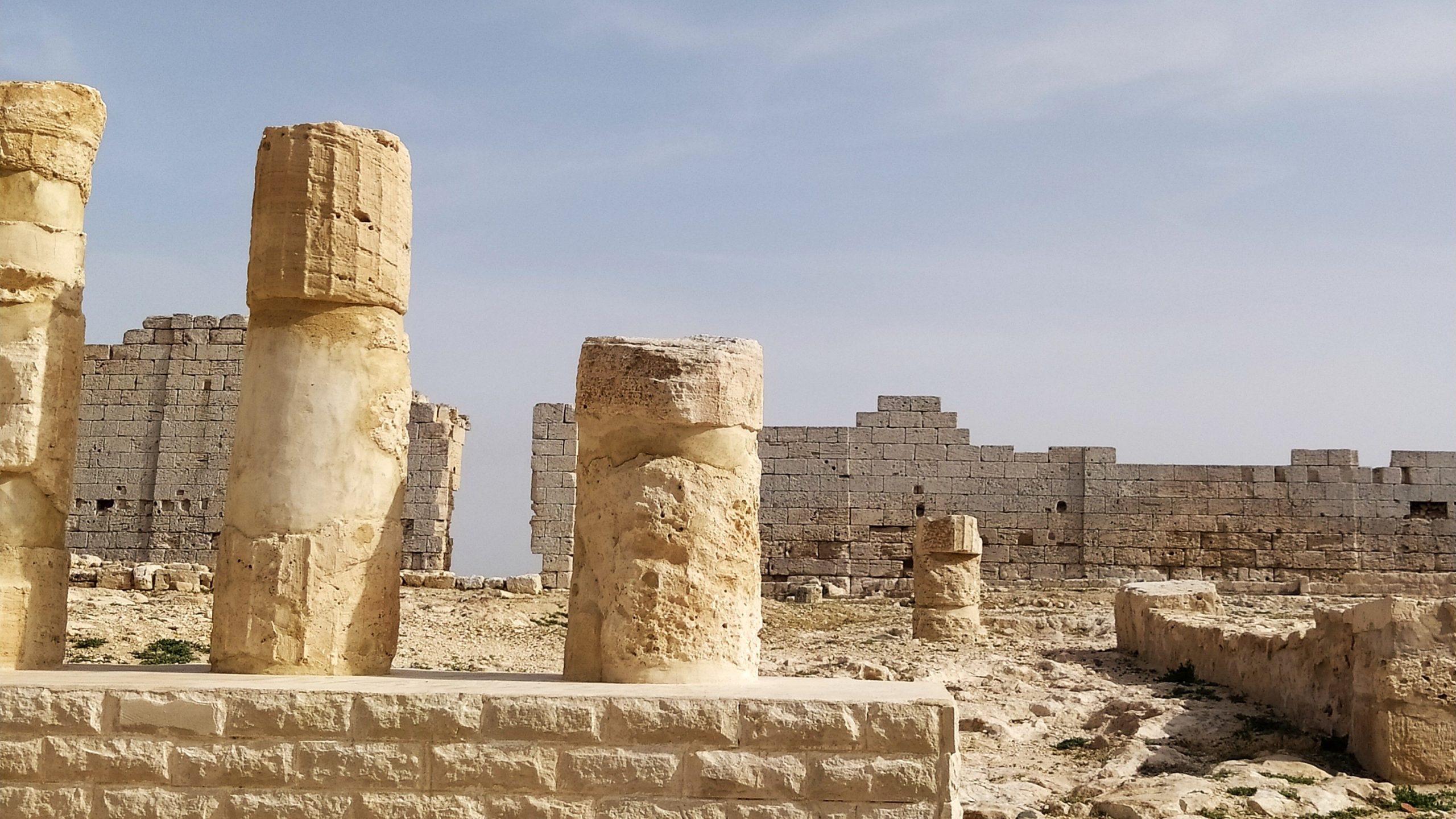 クレオパトラの失われた墓の「発見」は、主要な失望であることが判明しました