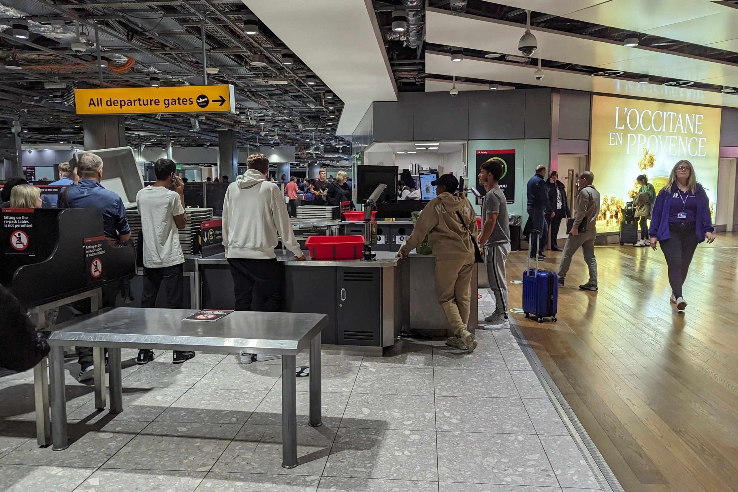 セキュリティスクリーニングは、ロンドンのヒースロー空港に接続する乗客にとってはるかに簡単になりそうです