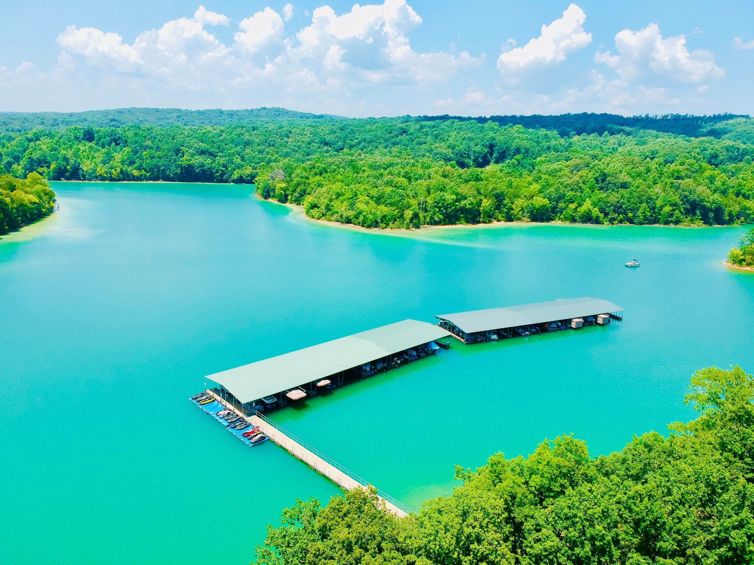 「テネシーのモルディブ」には美しいビーチと透明な水があります