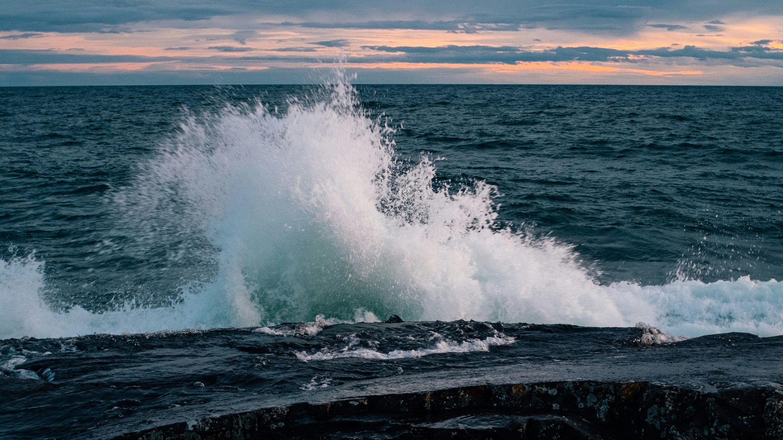 五大湖には潮がありますか？これが彼らの仕組みです
