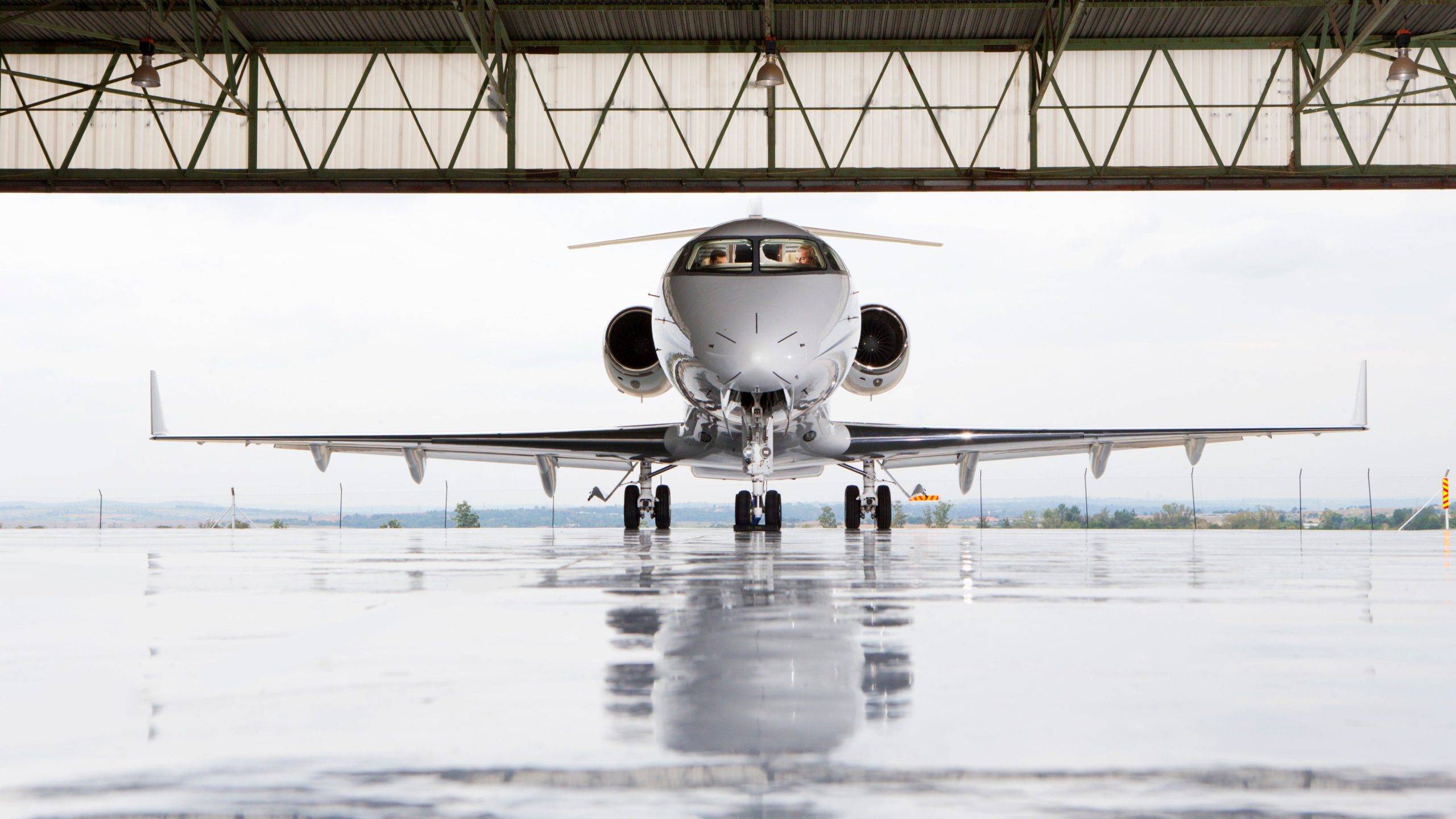 Commuteair＆Embraerは、ダラス/フォートワースの新しい施設でMRO契約を確立します