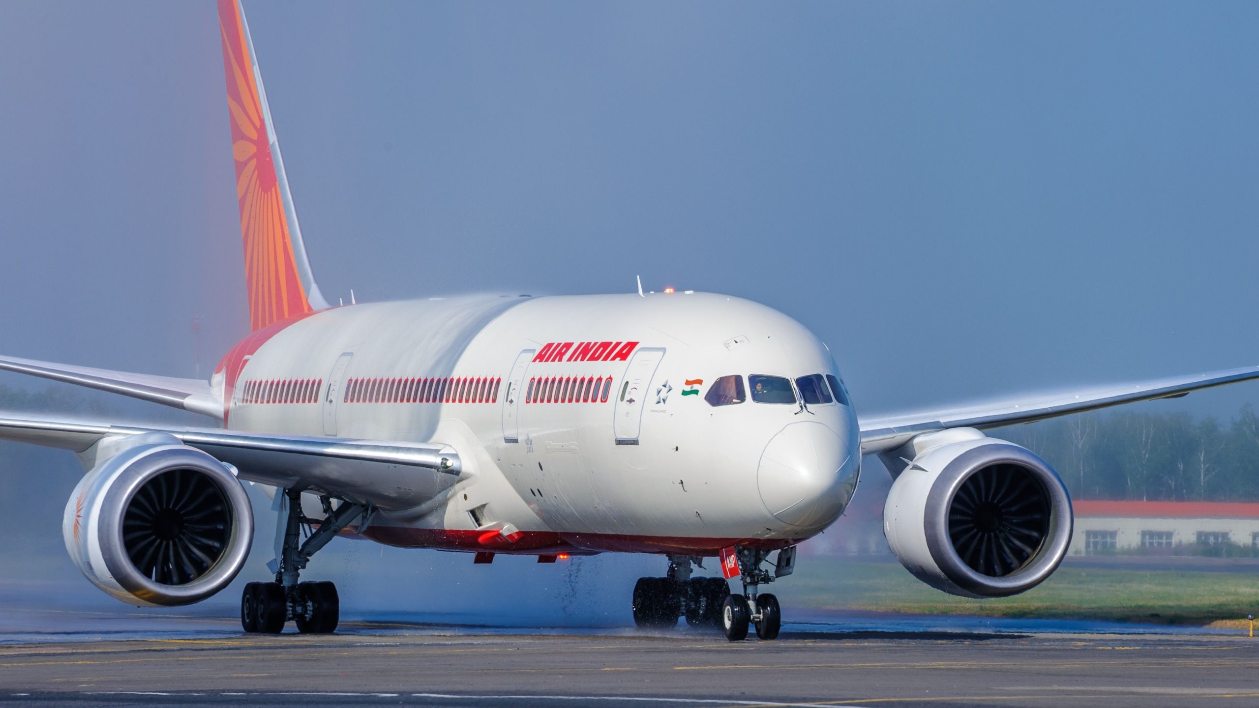 インドと日本の悲劇的なクラッシュ後のボーイング787艦隊での安全検査