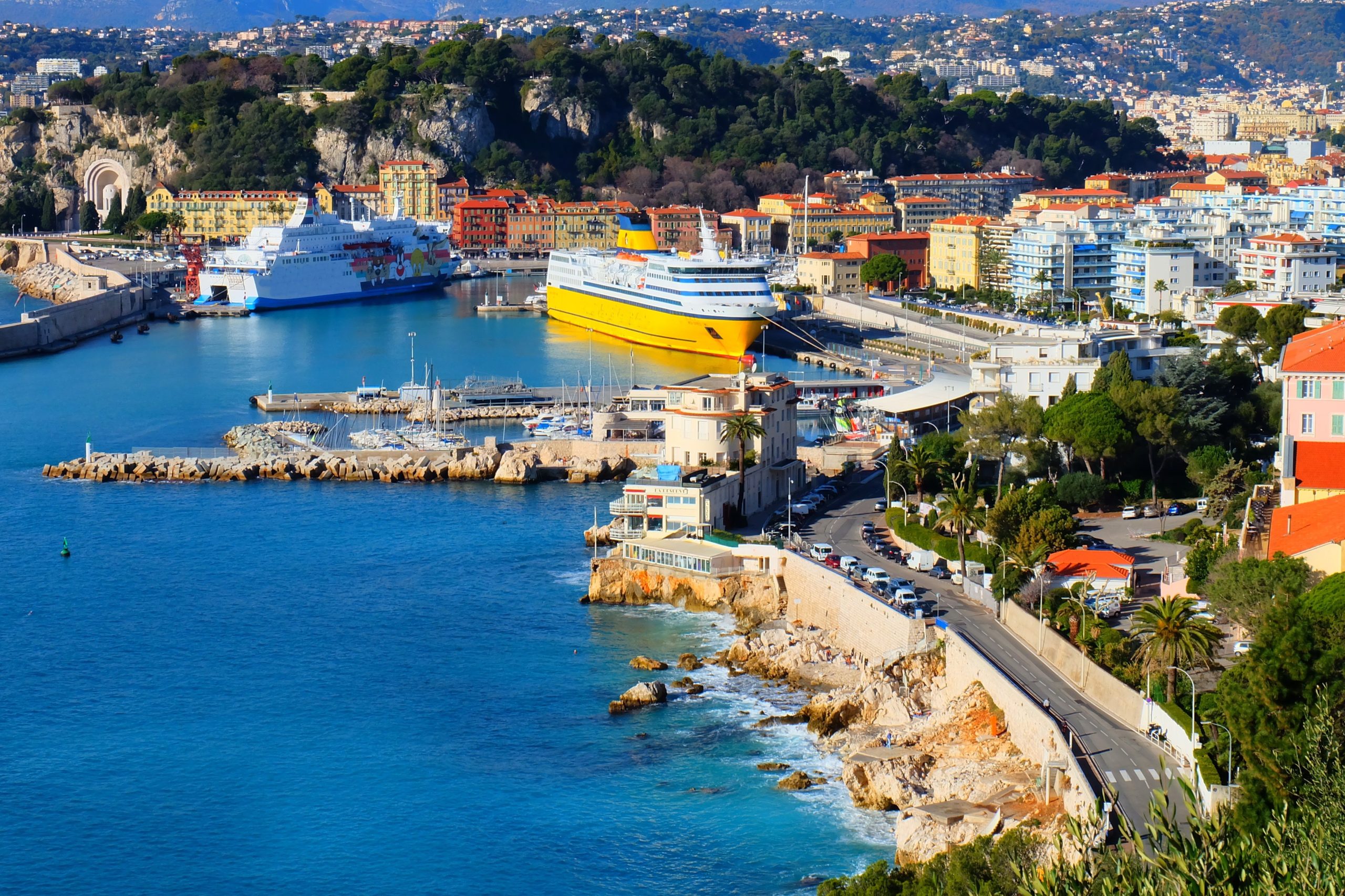 「あなたはそこにいることを許可されていません、あなたは誰もいない」禁止違反の疑いのためにロイヤルカリビアン船で叫ぶ素敵な市長