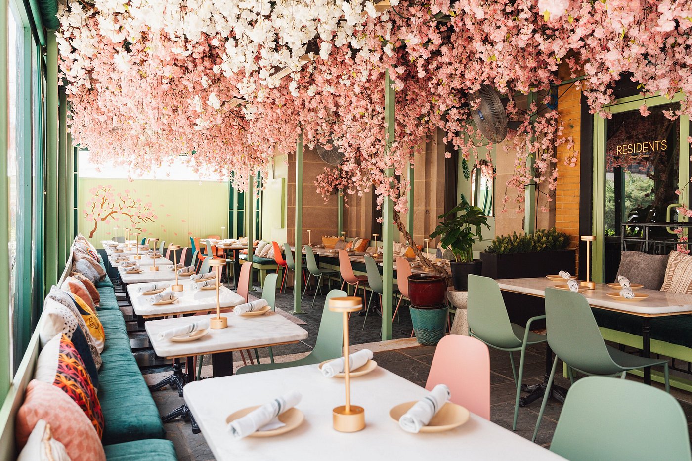 ワシントンDCでの最高の高級レストラン：13の手頃な価格のミシュラン承認レストラン