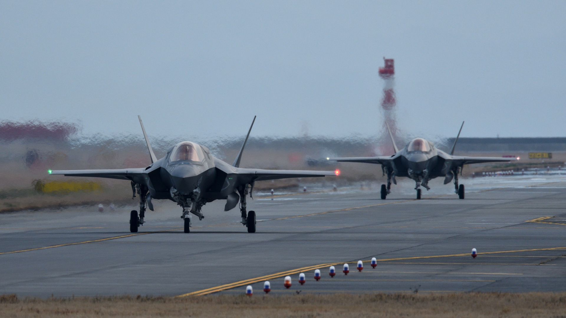 日本は、空軍基地の展開のために最初のF-35Bステルスファイターを受け取ります