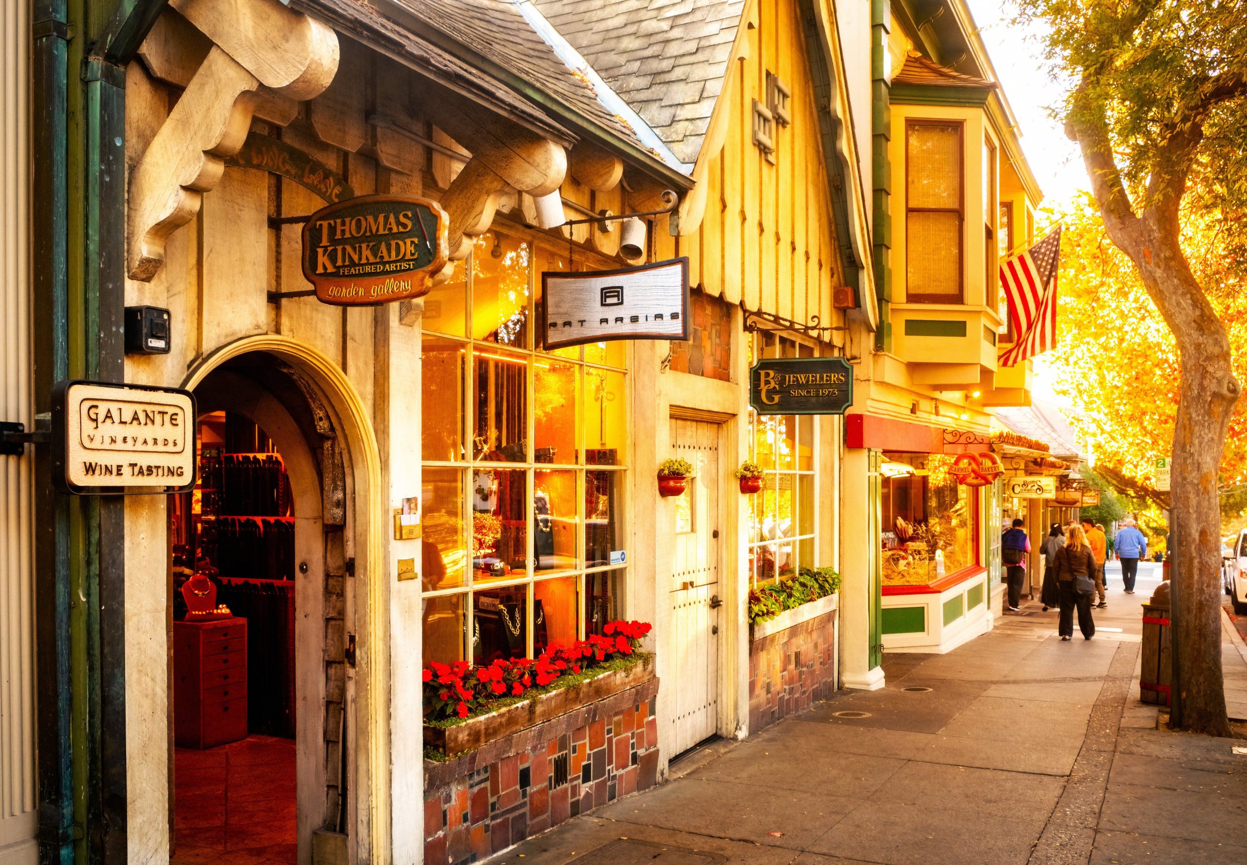 この小さなカリフォルニアの町はアメリカの「絵本の町」です