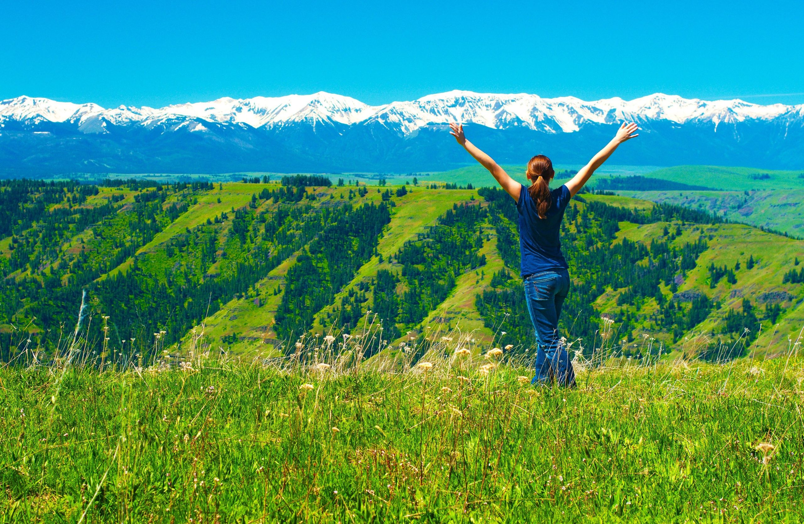 このあまり知られていないオレゴン国立公園のサイトは、ギザギザのピーク、高山湖などで氷河に匹敵します