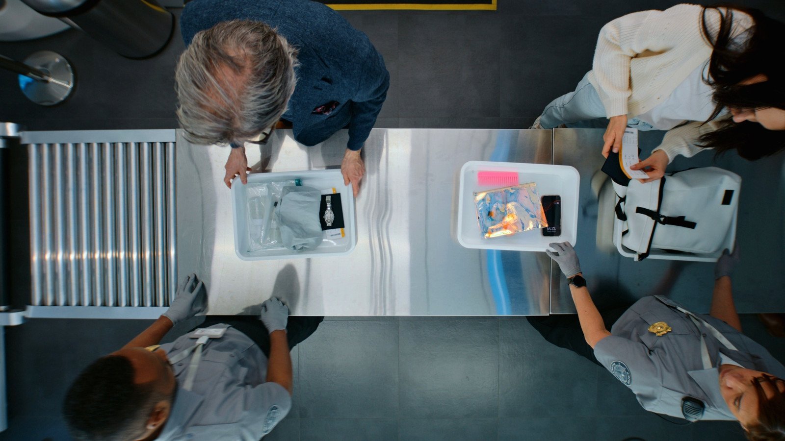 「私は過去1年間に30を持っていました」：乗客はTSAバッグの検査をトリガーする奇妙なアイテムを共有しています