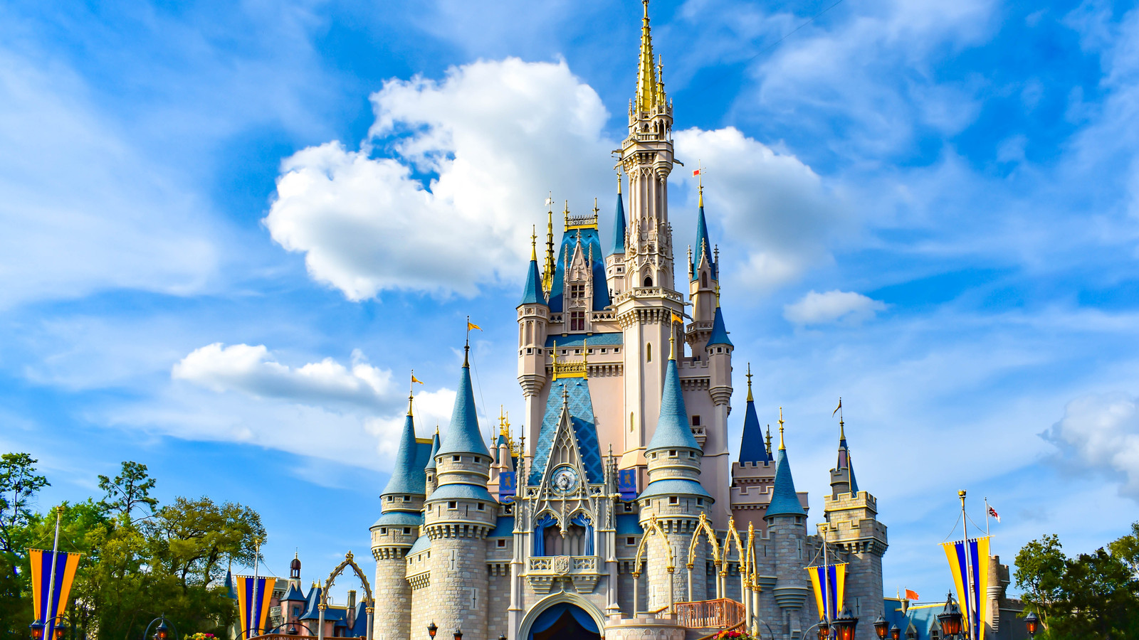 「素晴らしいニュース！」ほとんどの象徴的なランドマークが完全な変身を得るので、ディズニーファンは喜ぶ