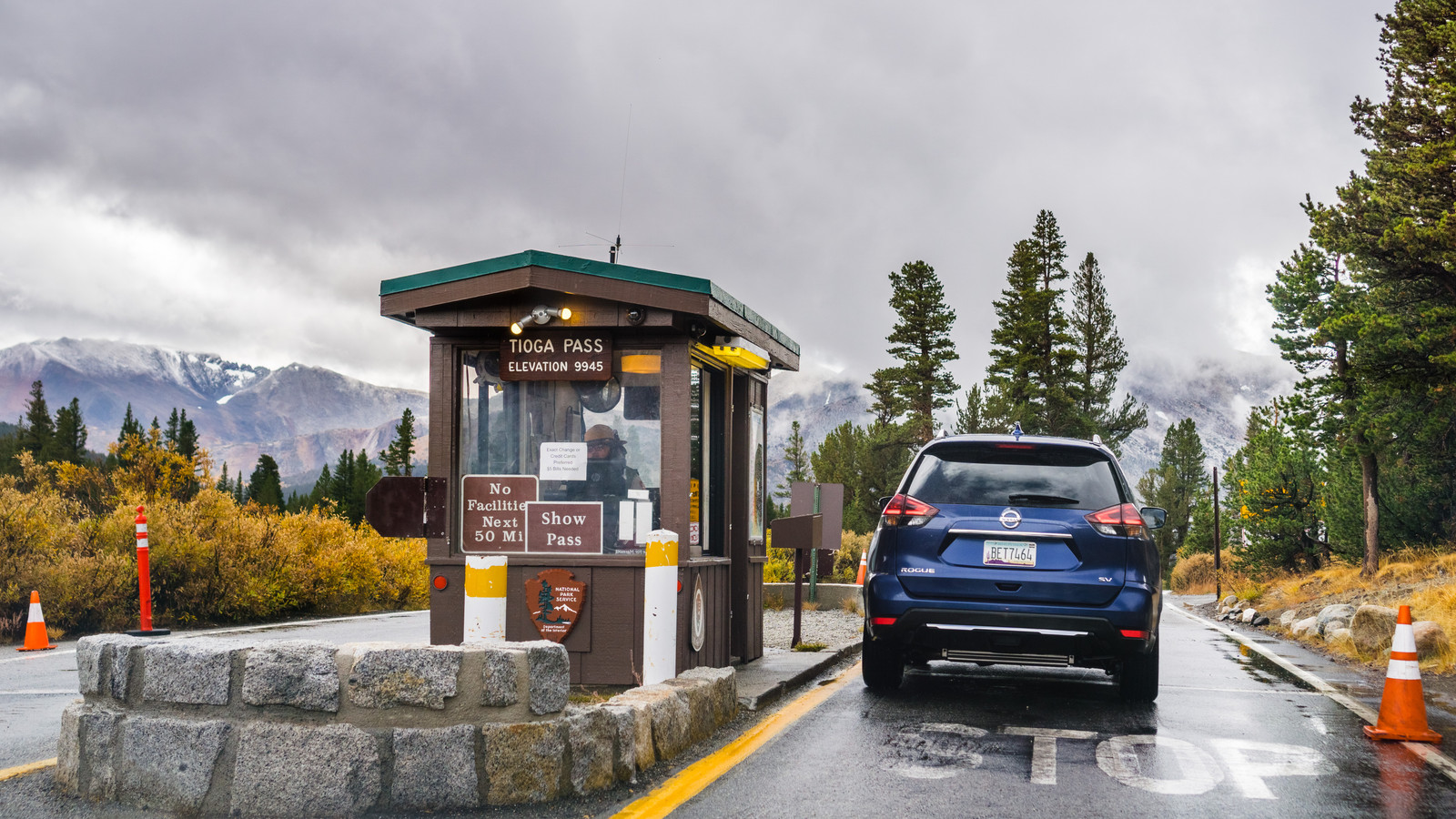 ヨセミテ国立公園は、懸念がその大気質を超えて成長し続けているため、認識できないように見えます