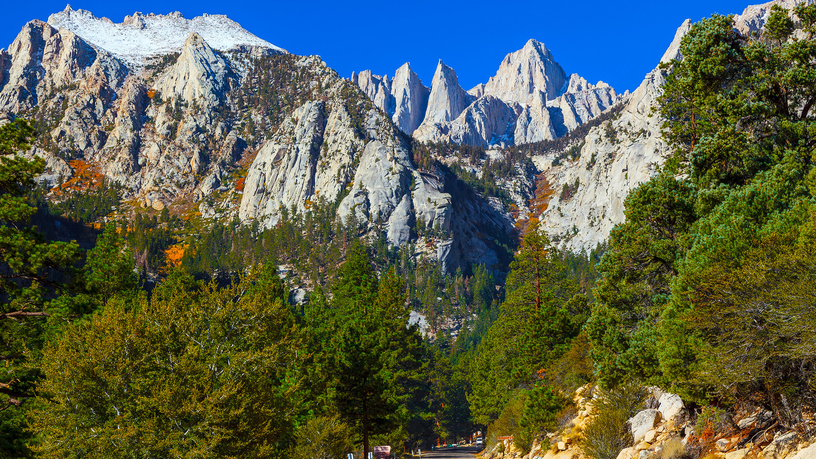 このあまり知られていない山のライバルは、壮大な景色、挑戦的なトレイルなどでデナリをライバルします