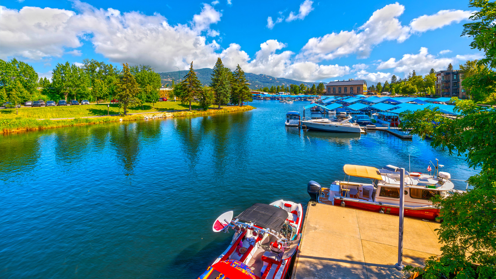 アイダホ州のこのゆったりとした湖の町があなたの労働者の日を逃れるべきである理由