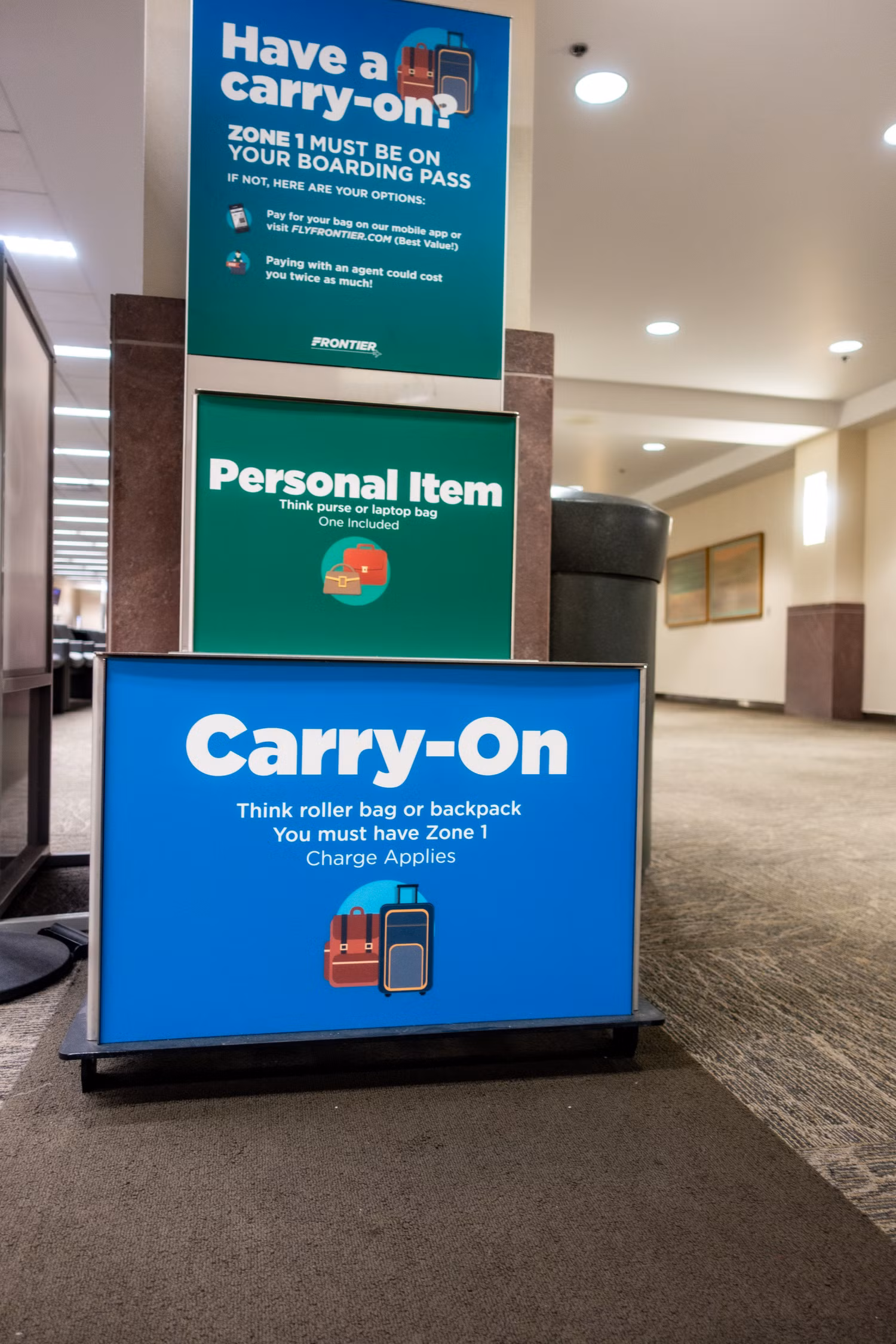 アメリカン航空、ユナイテッドに続き物議を醸した搭乗ゲート規則を5年遅れで撤廃