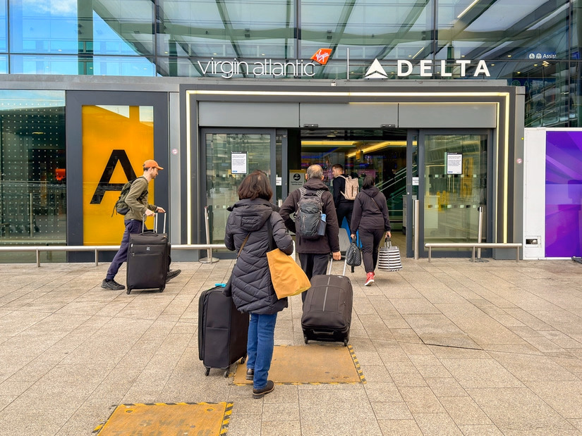 デルタ航空、米国人に新たな渡航規則が適用される直前に「ユニコーン」路線の全便をキャンセル