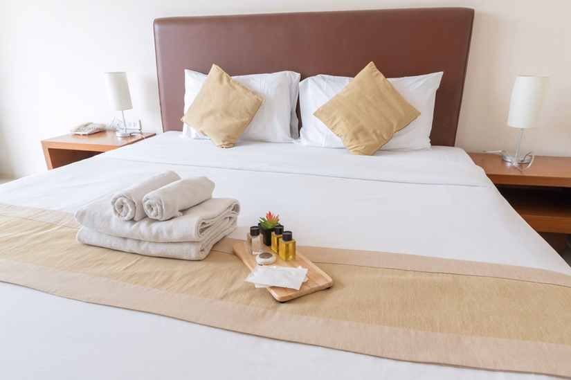 軽微な窃盗に対してホテル側が1万7000ドルの罰金と懲役刑を科す