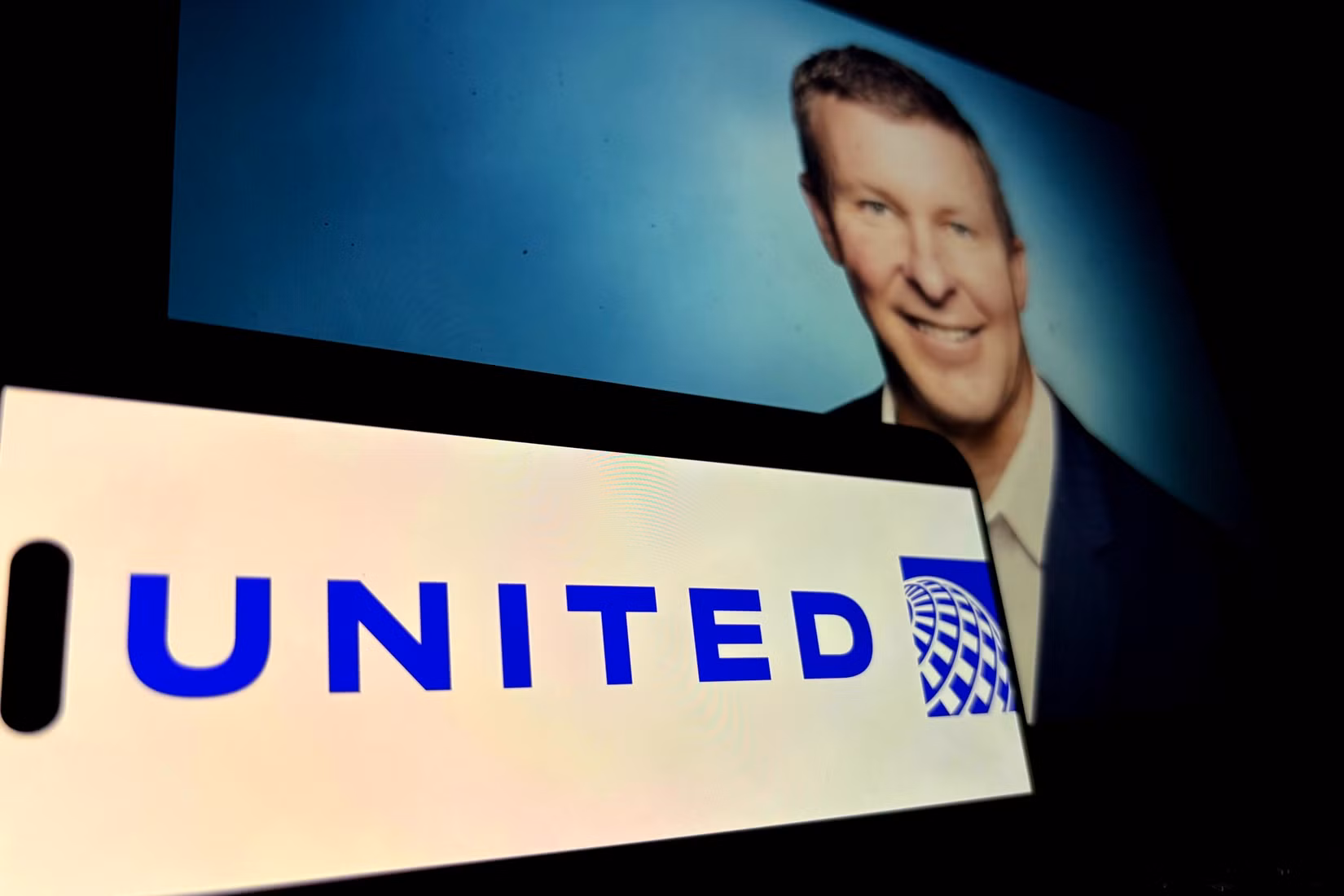 ユナイテッド航空のCEO、アメリカン航空の命も尽きるかもしれないと大胆発言