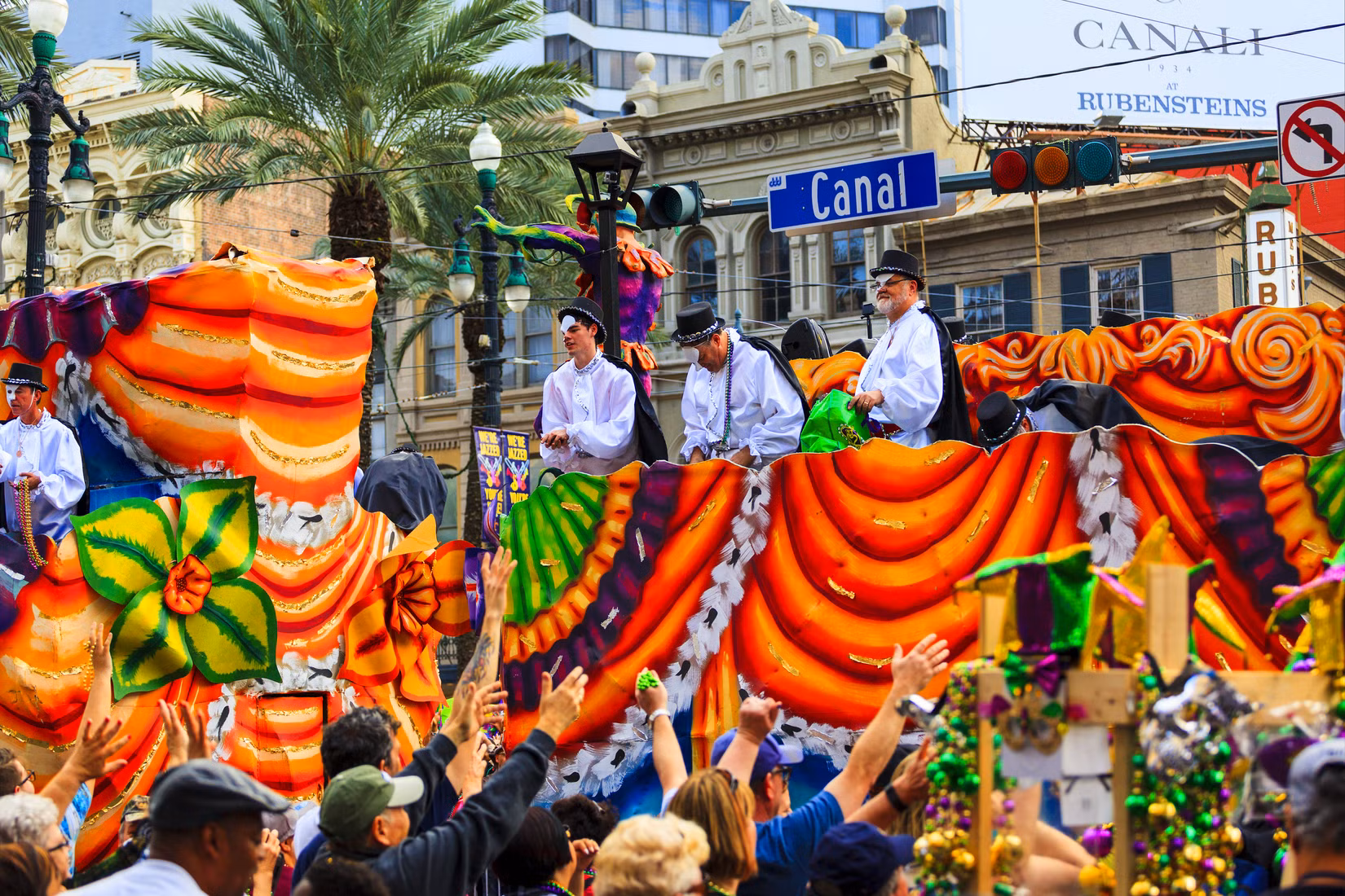 格安航空会社、マルディグララッシュを前にニューオーリンズ行きのフライトオプションを拡大して参入