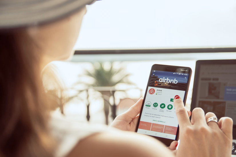 Airbnbの新機能が旅行者とホストを激怒させる、より大きな問題が見逃されたまま