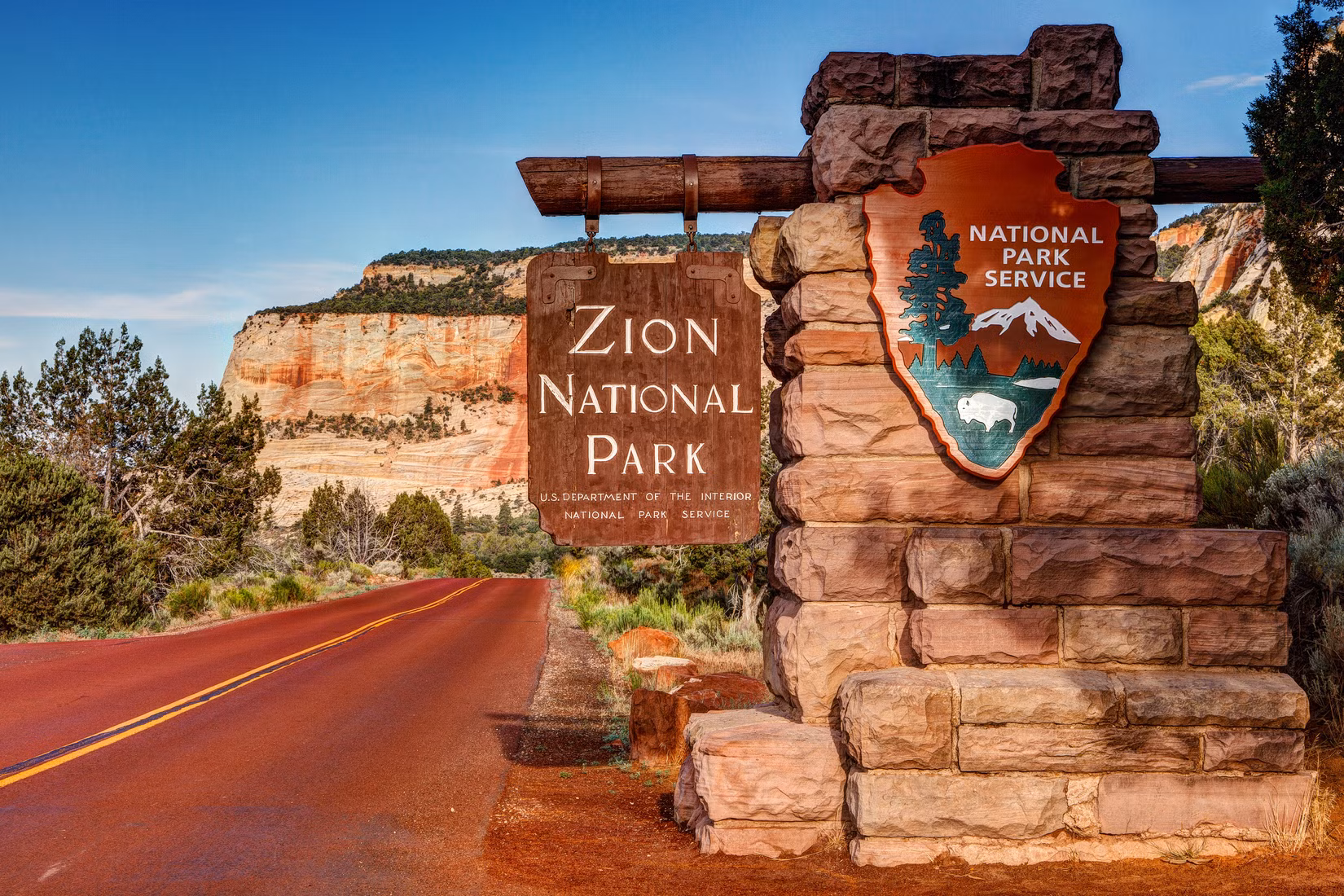 ユタ州国立公園の「危険な」計画、秘密会合で現実に近づく 批判家が懸念