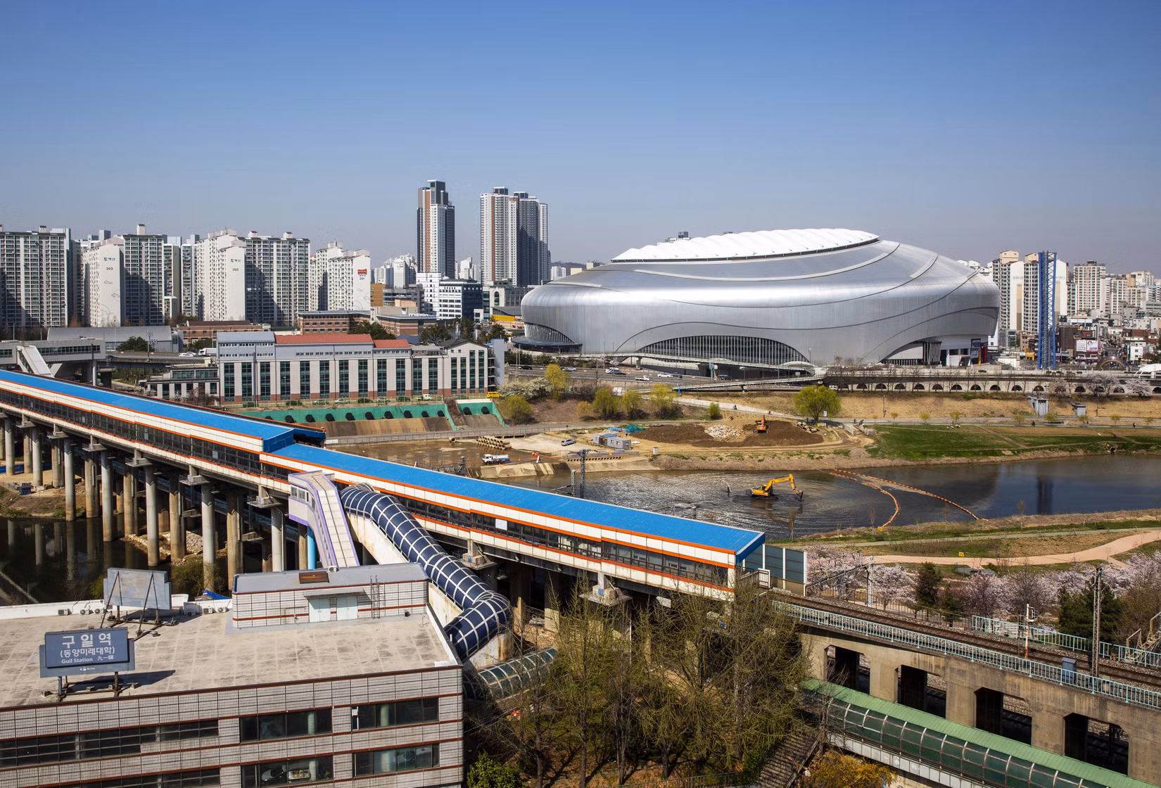 韓国での2つの大規模なK-POPイベントが米国のファンを誘惑し、12月をコンサート旅行に変える