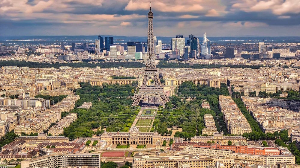 2015年のテロ攻撃中にパリで留学するのはどんな感じでしたか