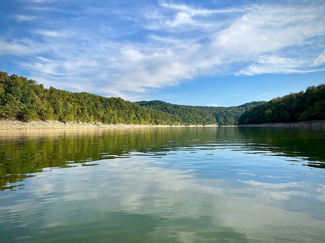 ケンタッキー州で6つの最高の湖sideの町
