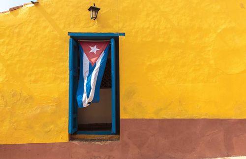 Voir et Doold Cars and Cigars: A Cuban Road Trip
