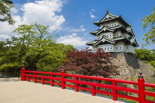 インスピレーション群衆：日本北部の観光客の道を降りる6つの方法