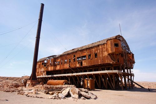 Voir et faire baisser la carte dans l'Atacama: les villes fantômes étranges du Chili