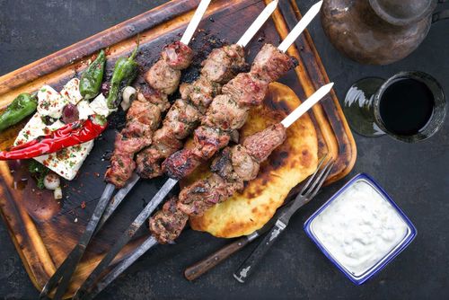 ギリシャ料理を知るための食べ物と飲み物：ギリシャ料理を定義する22の料理