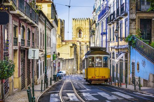 Voir et faire à faire à Lisbonne: faire une visite en jeep des rues de la ville