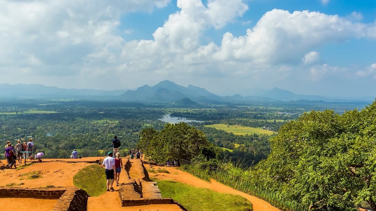 スリランカの古代都市シギリヤをツアー！近くの6つの推奨スポット