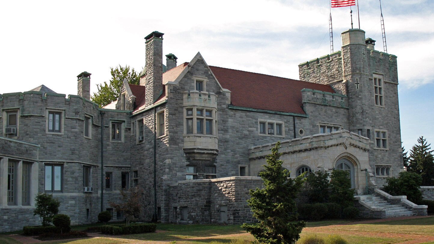 アライアンスシティ：カーネーションの花の傑出した観光街