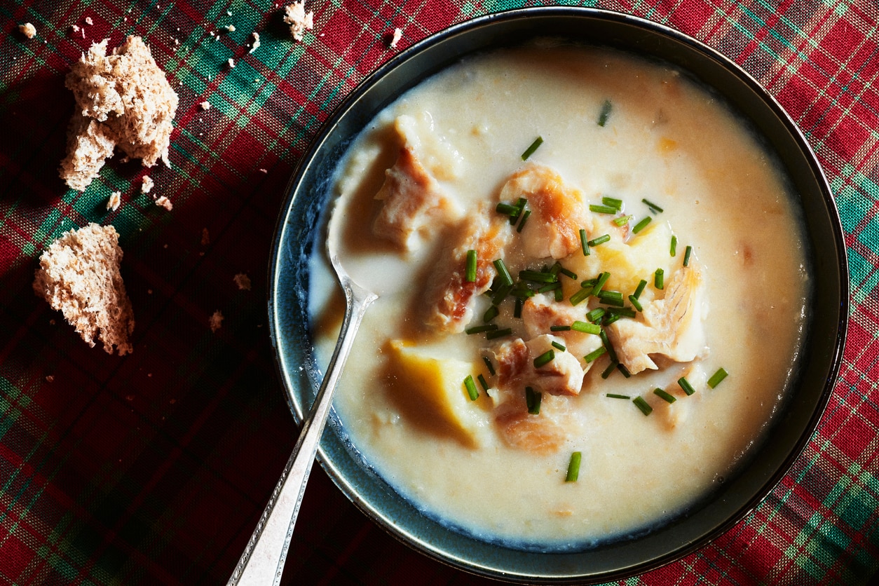 トップの推奨英国料理：英国を訪れるときはこれらの食べ物を試してみてください